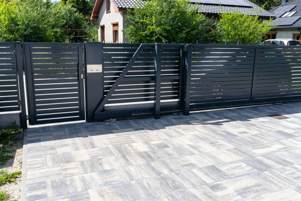 Best Professional Driveway Pavers  in Clinton, AR